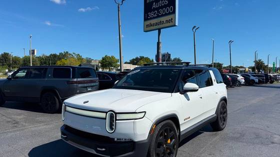 Used Rivian R1S Launch Edition for Sale in Milpitas, CA (with Photos ...
