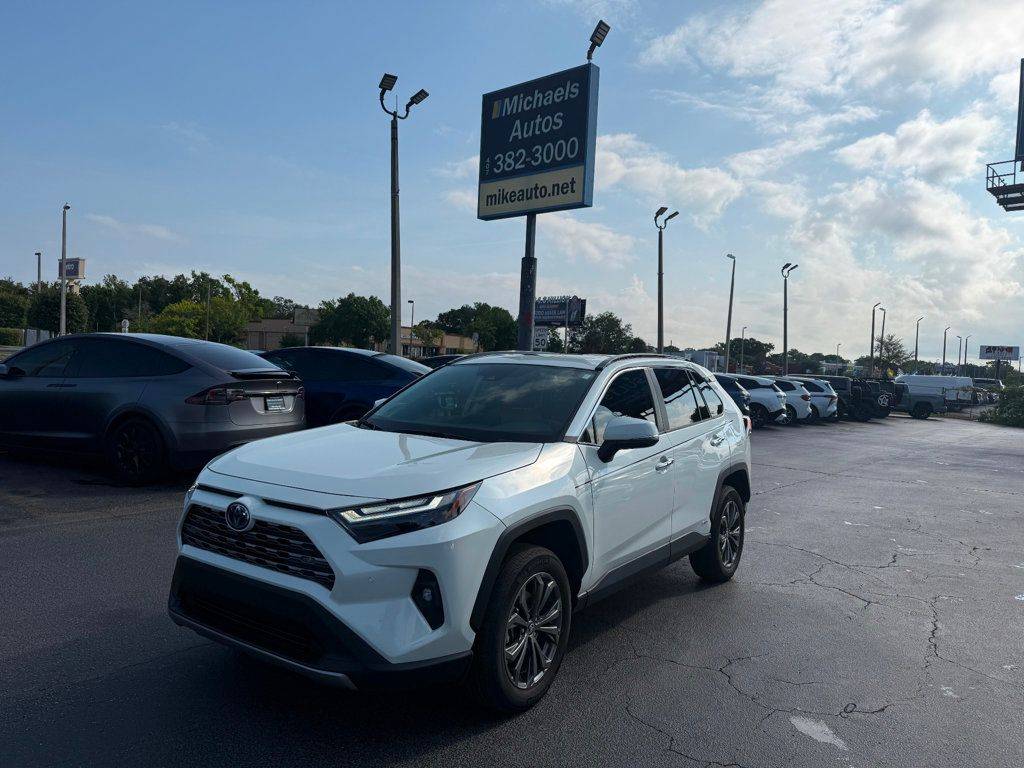 2022 Toyota RAV4 Hybrid Limited — SUV — 29,140 mi — Orlando, FL