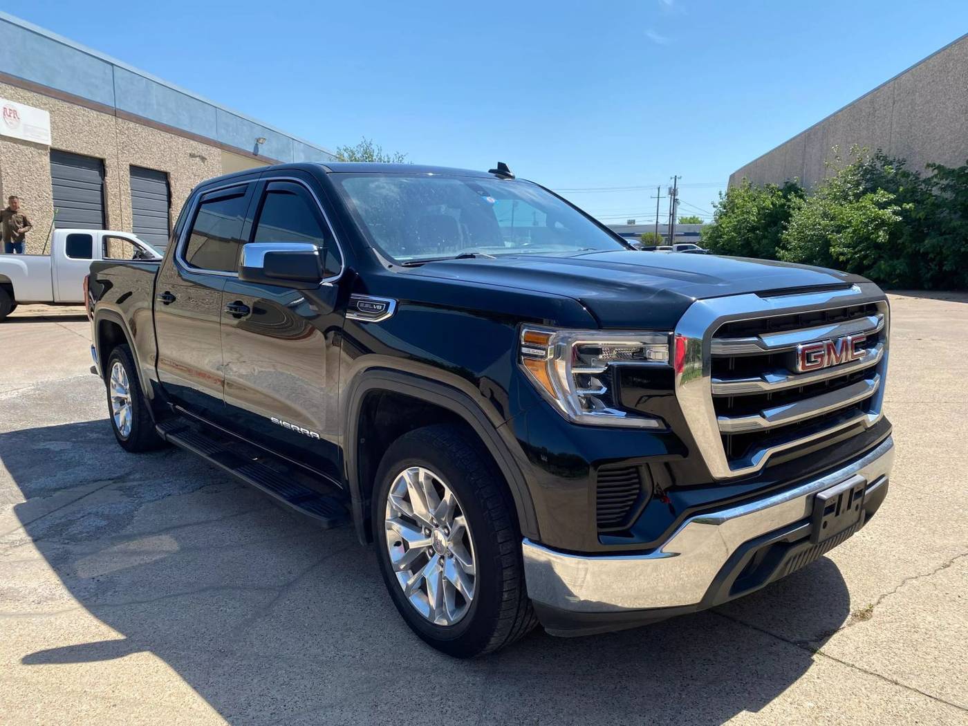 2020 GMC Sierra 1500 SLE — Pickup Truck — 107,292 mi — Dallas, TX