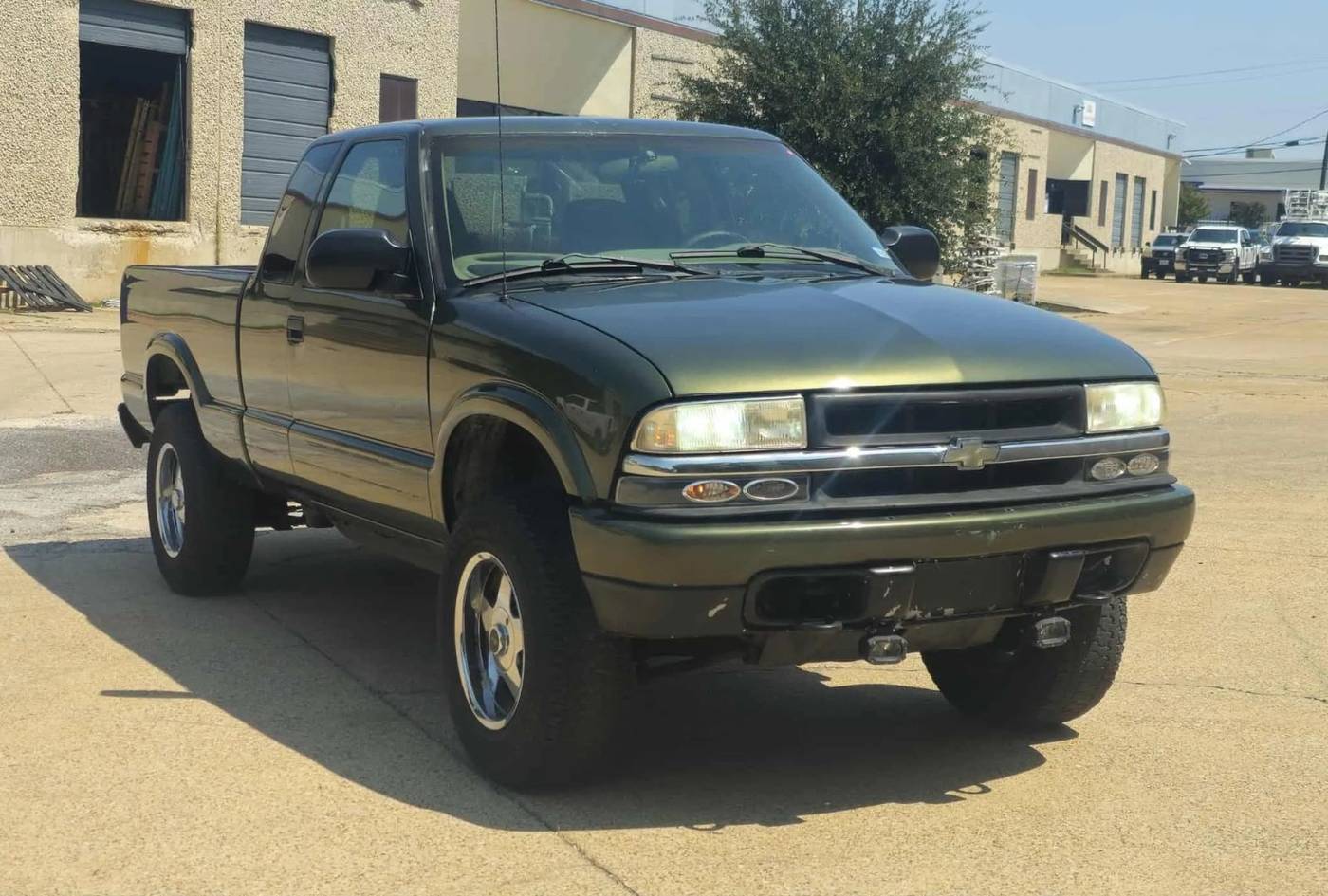 2001 Chevrolet S-10 Base — Pickup Truck — 167,878 mi — Dallas, TX