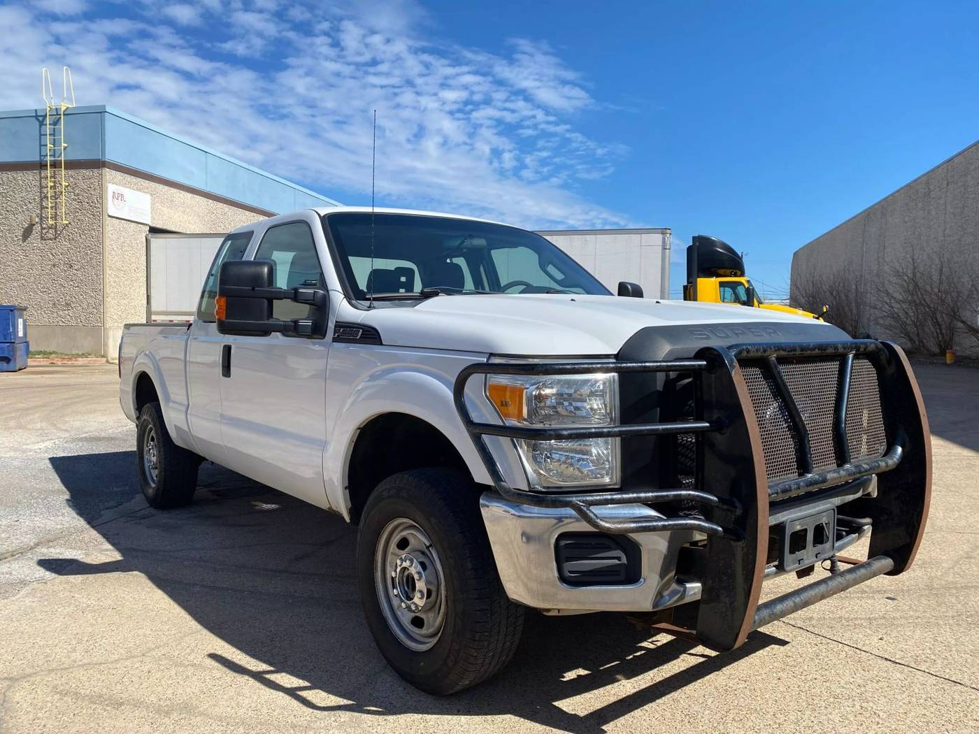 2013 Ford Super Duty F-250 XL — Pickup Truck — 163,099 mi — Dallas, TX