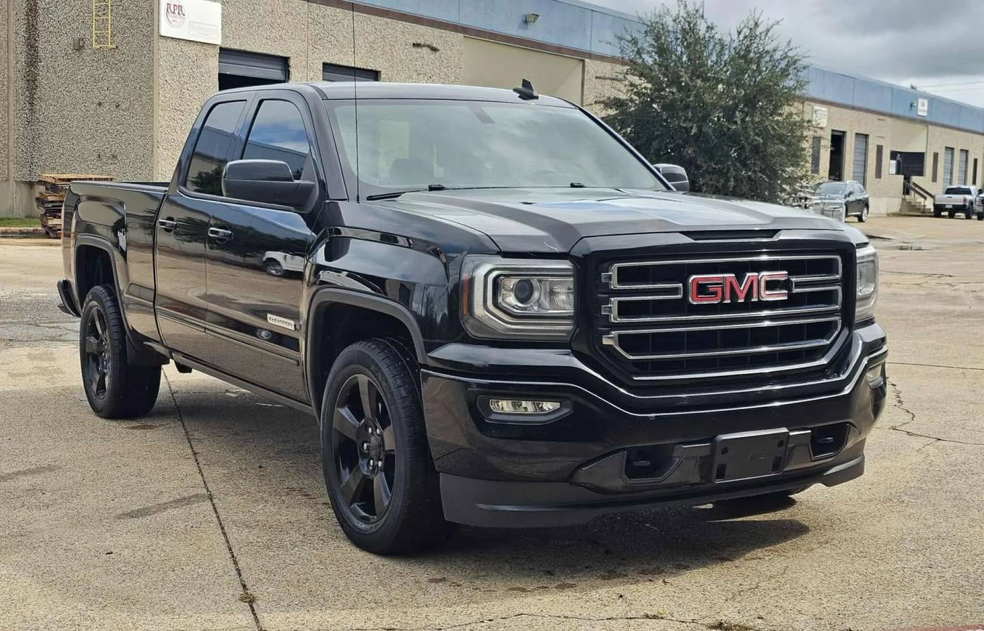 2018 GMC Sierra 1500 Base — Pickup Truck — 134,104 mi — Dallas, TX