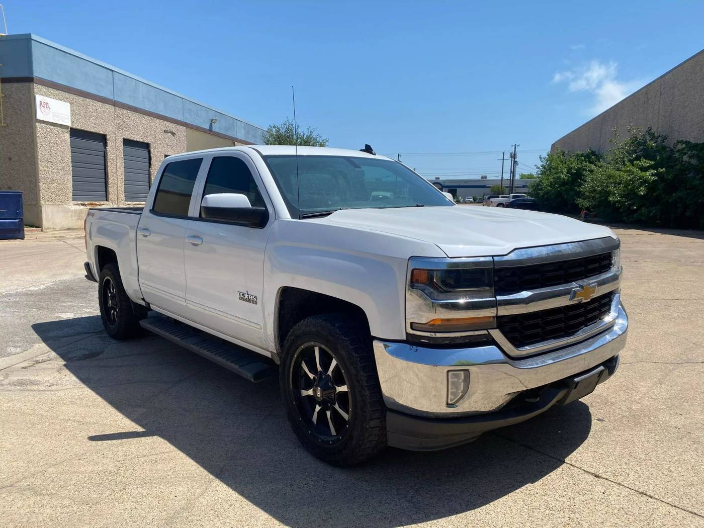 2016 Chevrolet Silverado 1500 LT — Pickup Truck — 175,024 mi — Dallas, TX