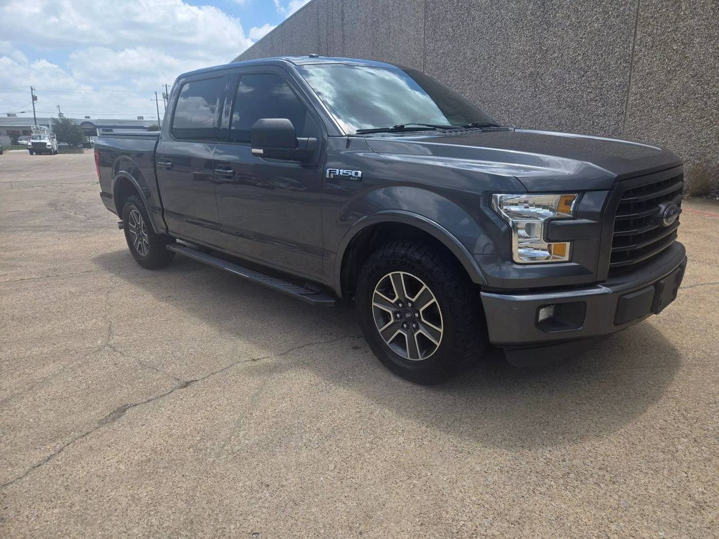 2015 Ford F-150 XLT — Pickup Truck — 174,762 mi — Dallas, TX