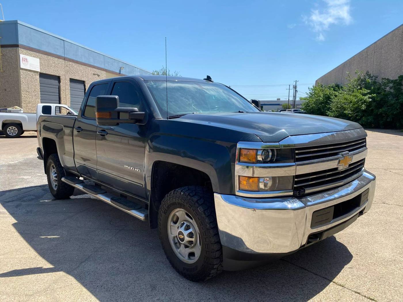 2018 Chevrolet Silverado 2500HD LT — Pickup Truck — 180,726 mi — Dallas, TX