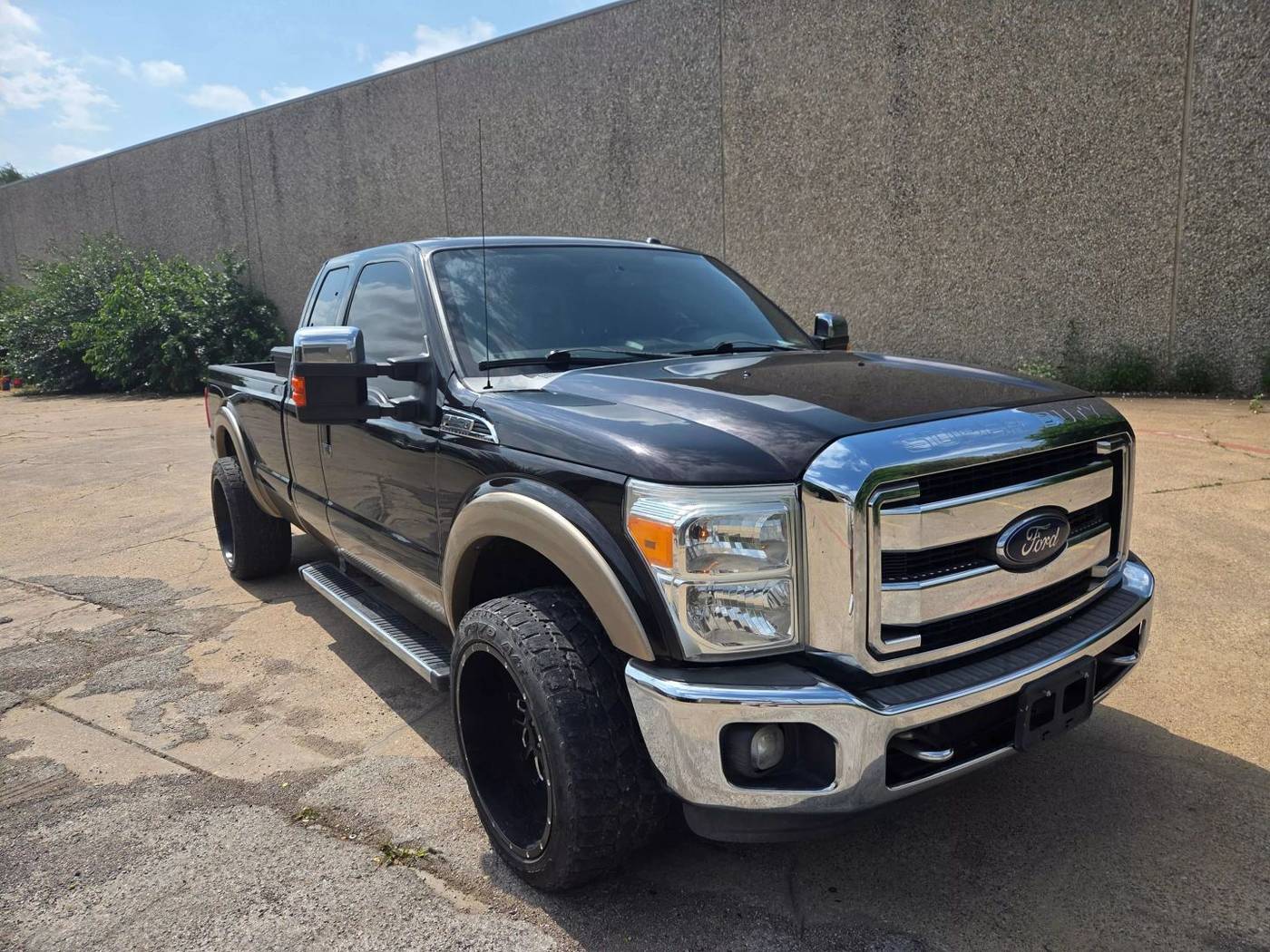2014 Ford Super Duty F-250 Lariat — Pickup Truck — 168,996 mi — Dallas, TX