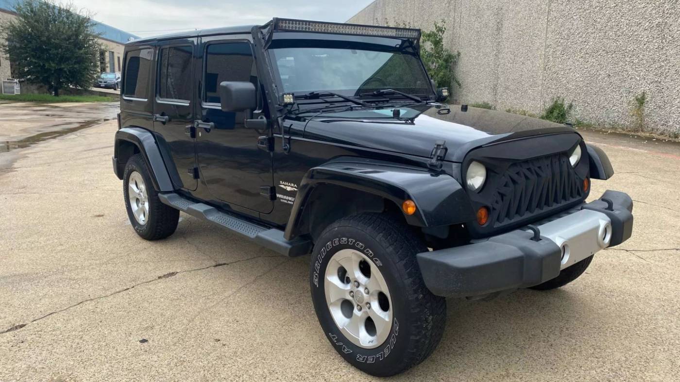 2013 Jeep Wrangler Unlimited Sahara
