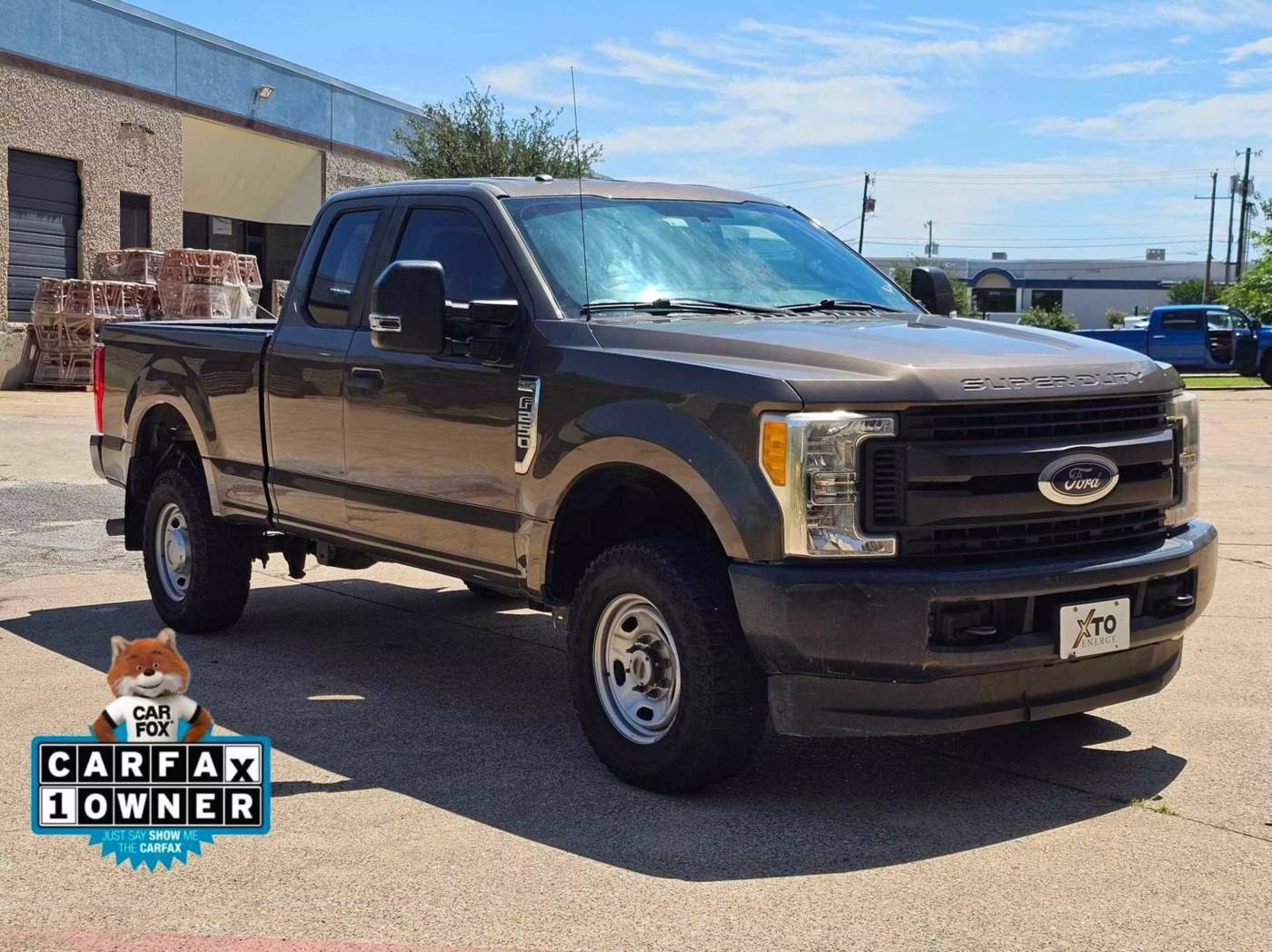 2017 Ford Super Duty F-250 XL — Pickup Truck — 129,590 mi — Dallas, TX