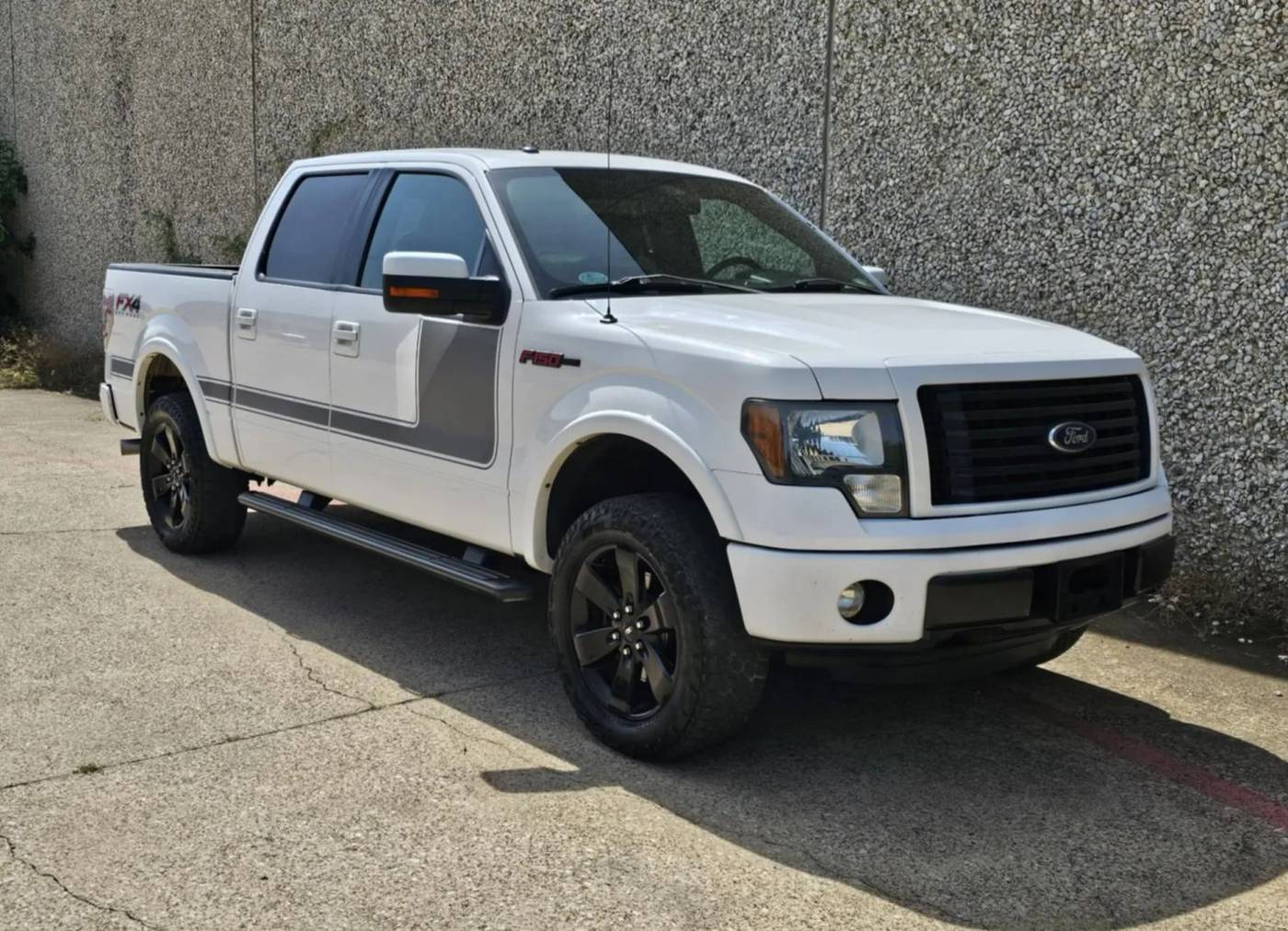 2012 Ford F-150 FX4 — Pickup Truck — 166,403 mi — Dallas, TX