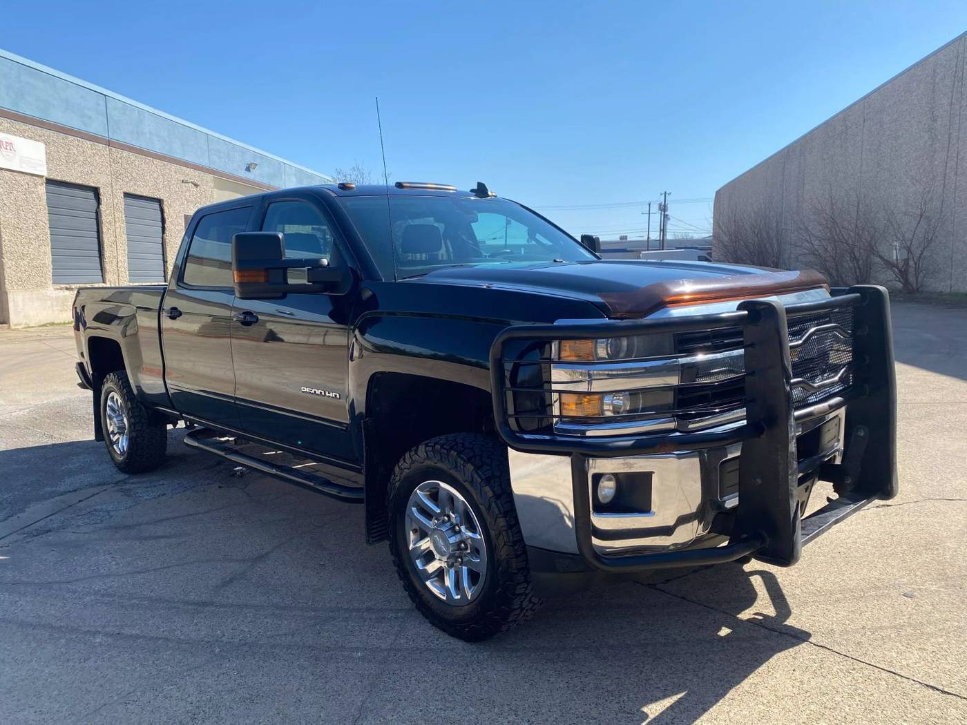 2015 Chevrolet Silverado 2500HD LT — Pickup Truck — 142,302 mi — Dallas, TX
