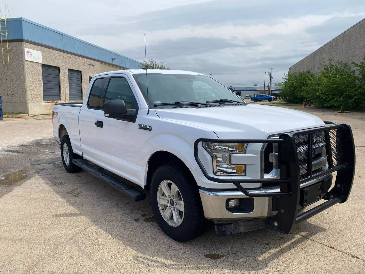2017 Ford F-150 XLT — Pickup Truck — 122,933 mi — Dallas, TX