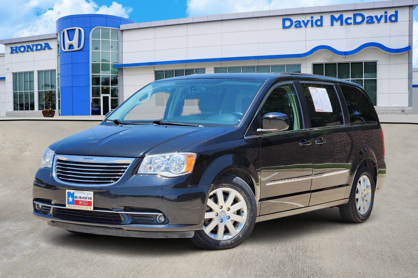 2016 Chrysler Town & Country Touring — Minivan — 155,863 mi — Frisco, TX