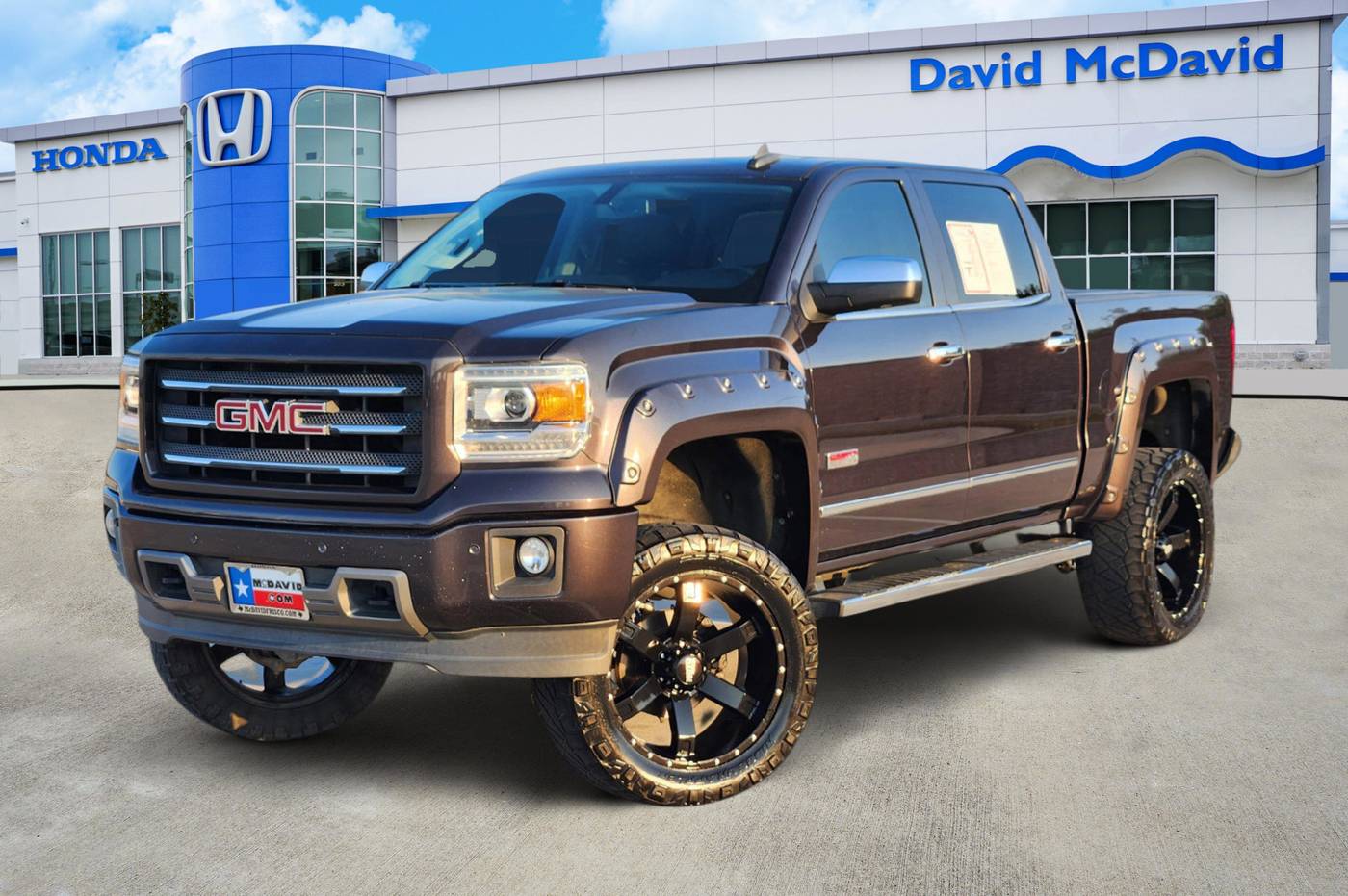 2015 GMC Sierra 1500 SLT — Pickup Truck — 114,812 mi — Frisco, TX
