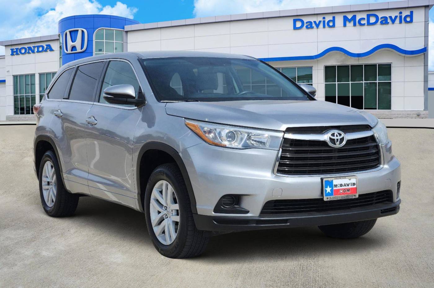 2015 Toyota Highlander LE V6 — SUV — 105,899 mi — Frisco, TX