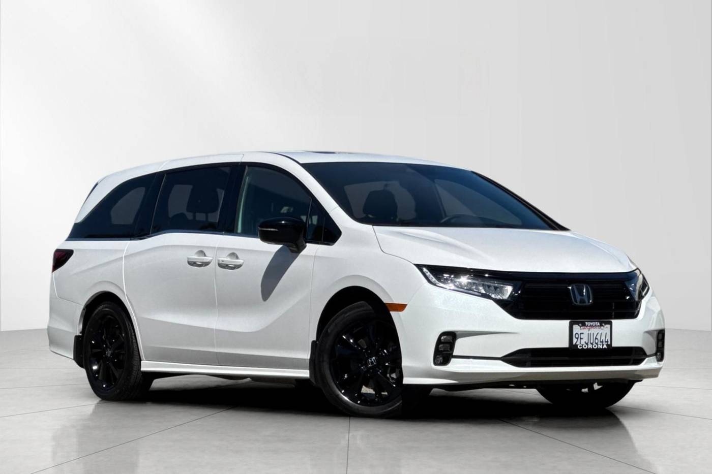 2023 Honda Odyssey Sport — Minivan — 21,223 mi — Corona, CA