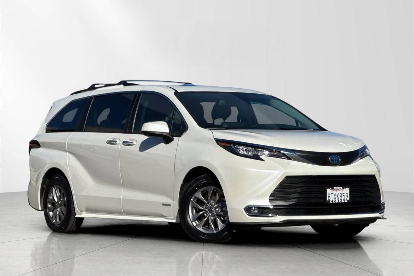 2021 Toyota Sienna XLE — Minivan — 36,307 mi — Corona, CA