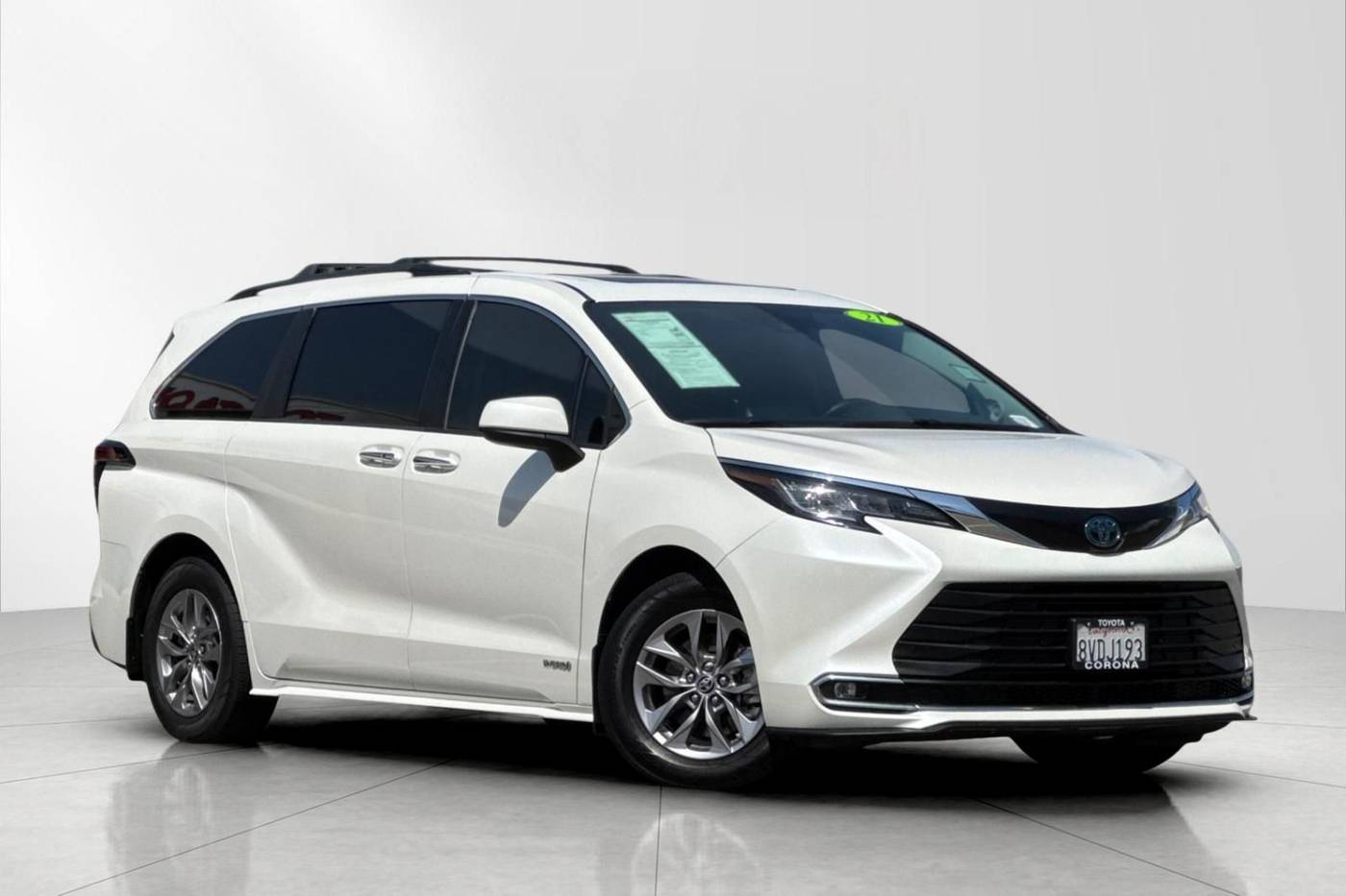 2021 Toyota Sienna XLE — Minivan — 99,012 mi — Corona, CA