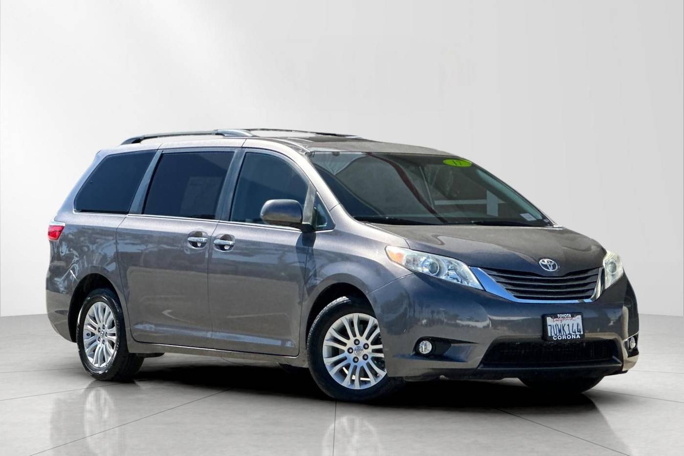 2017 Toyota Sienna L — Minivan — 112,655 mi — Corona, CA