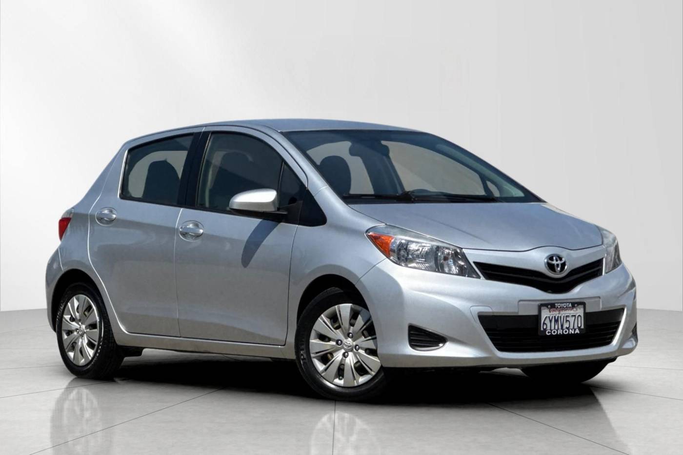 2013 Toyota Yaris LE — Hatchback — 94,621 mi — Corona, CA
