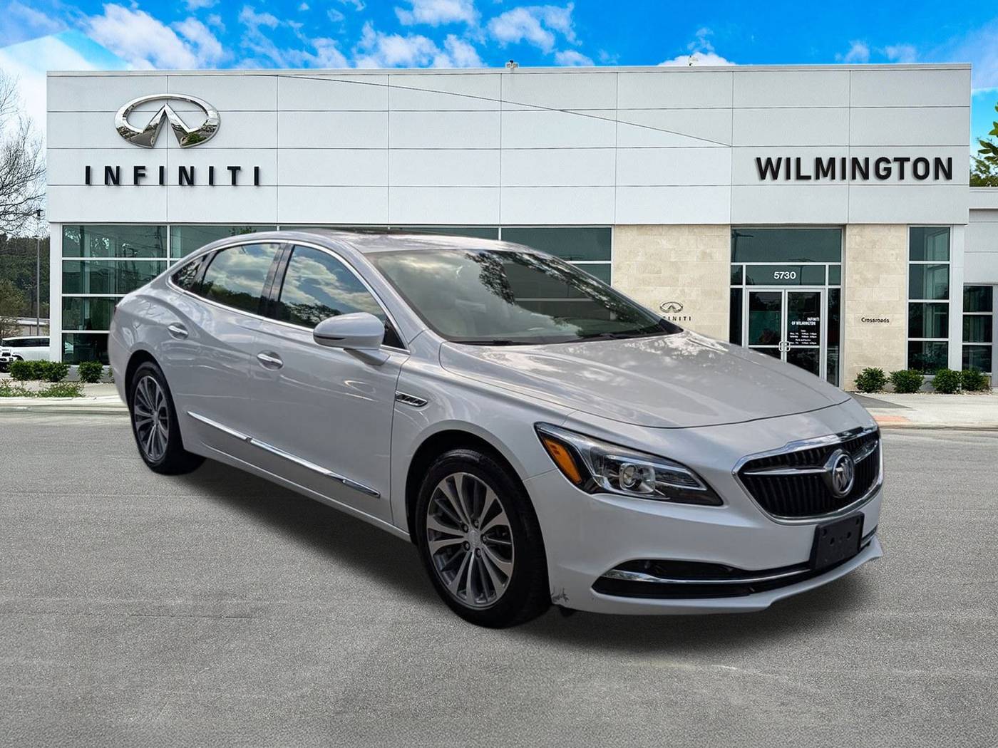 2018 Buick LaCrosse Essence — Sedan — 98,309 mi — Wilmington, NC