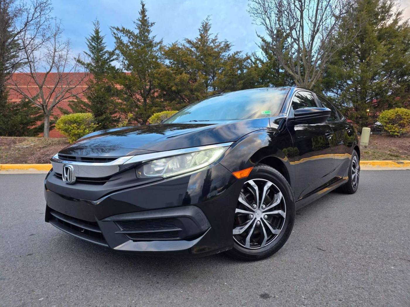 2017 Honda Civic LX — Sedan — 95,230 mi — Sterling, VA