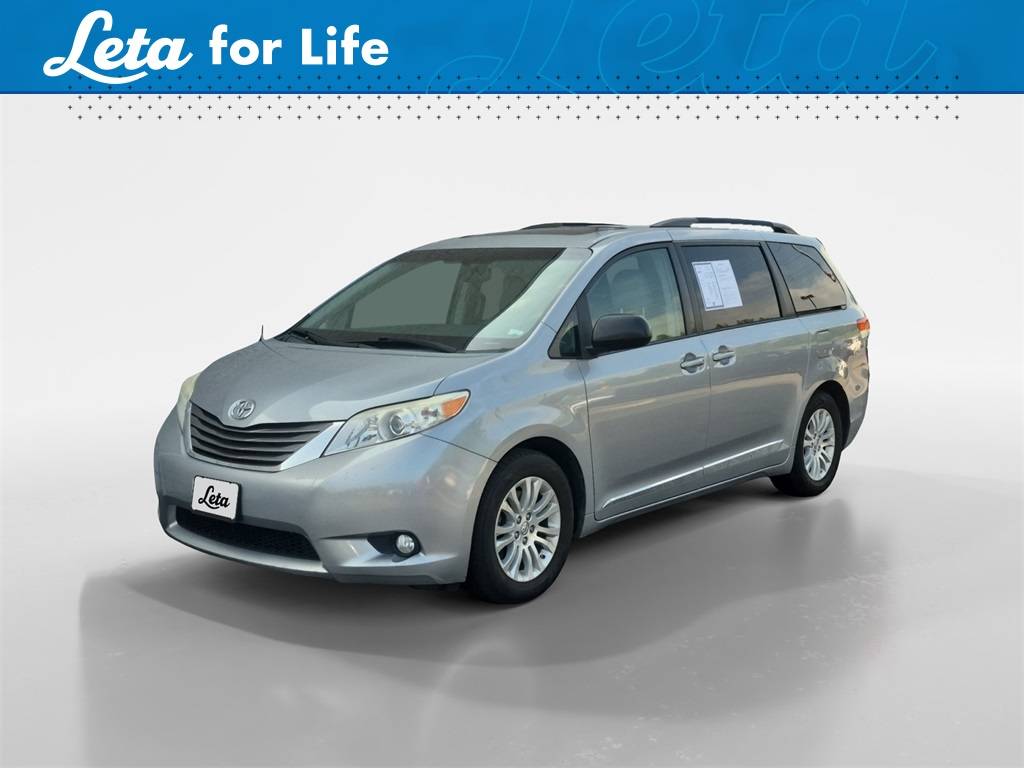 2014 Toyota Sienna XLE — Minivan — 144,751 mi — O'Fallon, MO