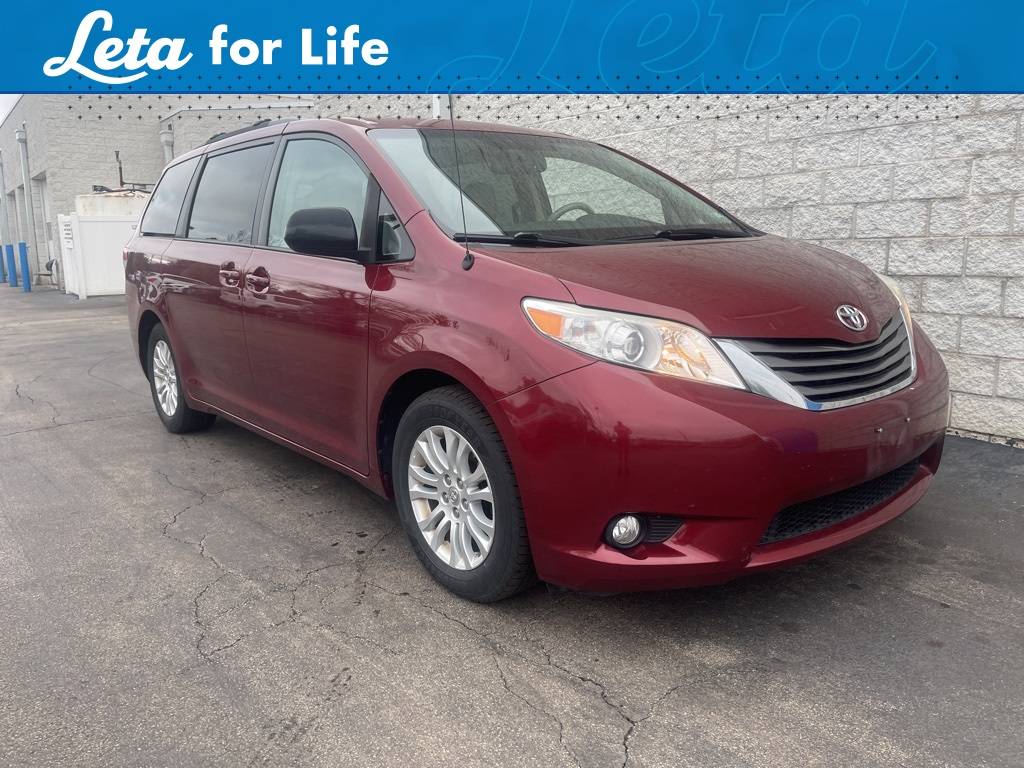 2012 Toyota Sienna XLE — Minivan — 140,436 mi — O'Fallon, MO