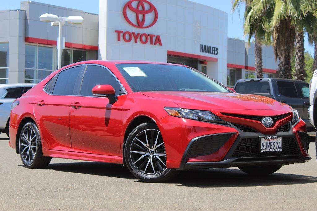 2024 Toyota Camry Hybrid SE — Sedan — 23,747 mi — Davis, CA