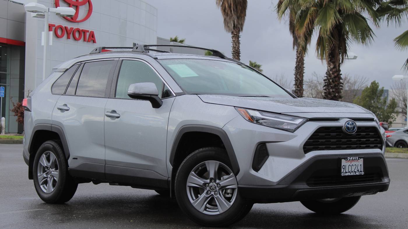 2024 Toyota RAV4 Hybrid LE — SUV — 3,834 mi — Davis, CA