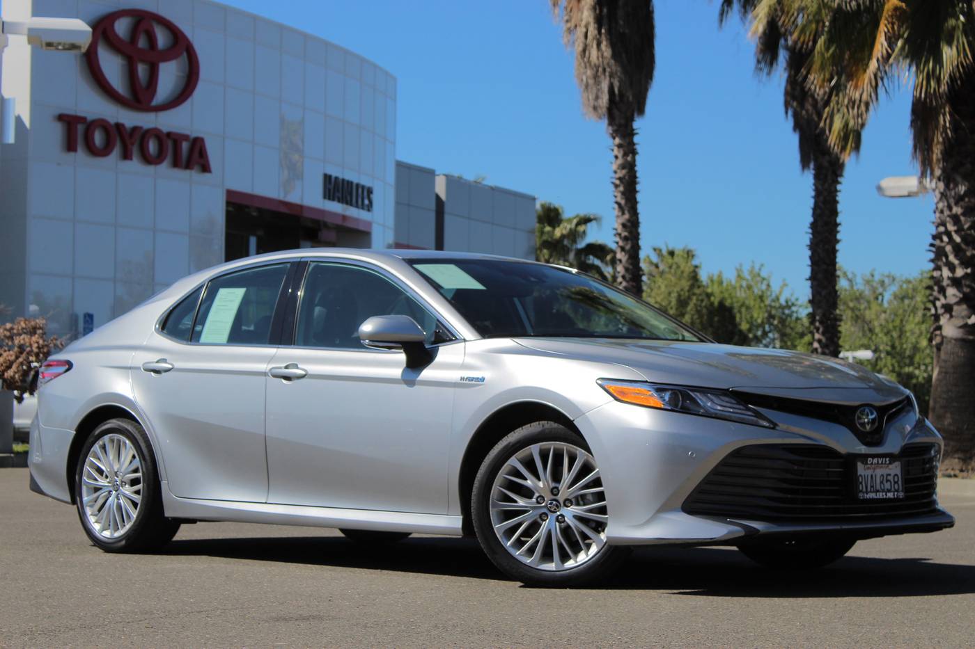 2020 Toyota Camry Hybrid XLE — Sedan — 34,434 mi — Davis, CA