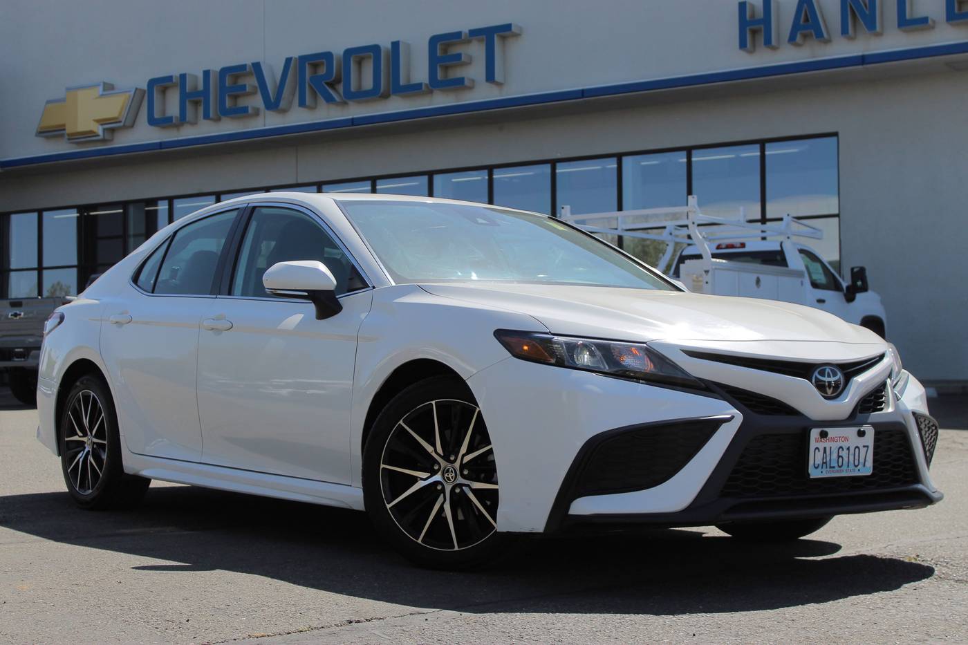 2022 Toyota Camry SE — Sedan — 61,377 mi — Davis, CA