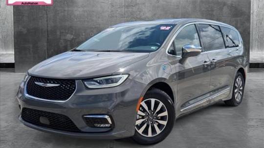 2022 Chrysler Pacifica Hybrid Limited — Minivan — 60,629 mi — Miami, FL