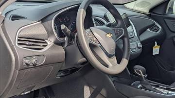 CarBravo 2023 Gray Chevrolet 4dr Sdn 2LT Malibu for Sale in Metro