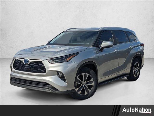 2023 Toyota Highlander Hybrid XLE — SUV — 120,892 mi — Miami, FL