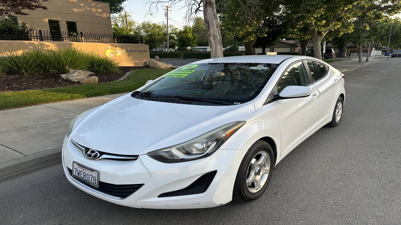 2016 Hyundai Elantra SE — Sedan — 133,416 mi — Patterson, CA