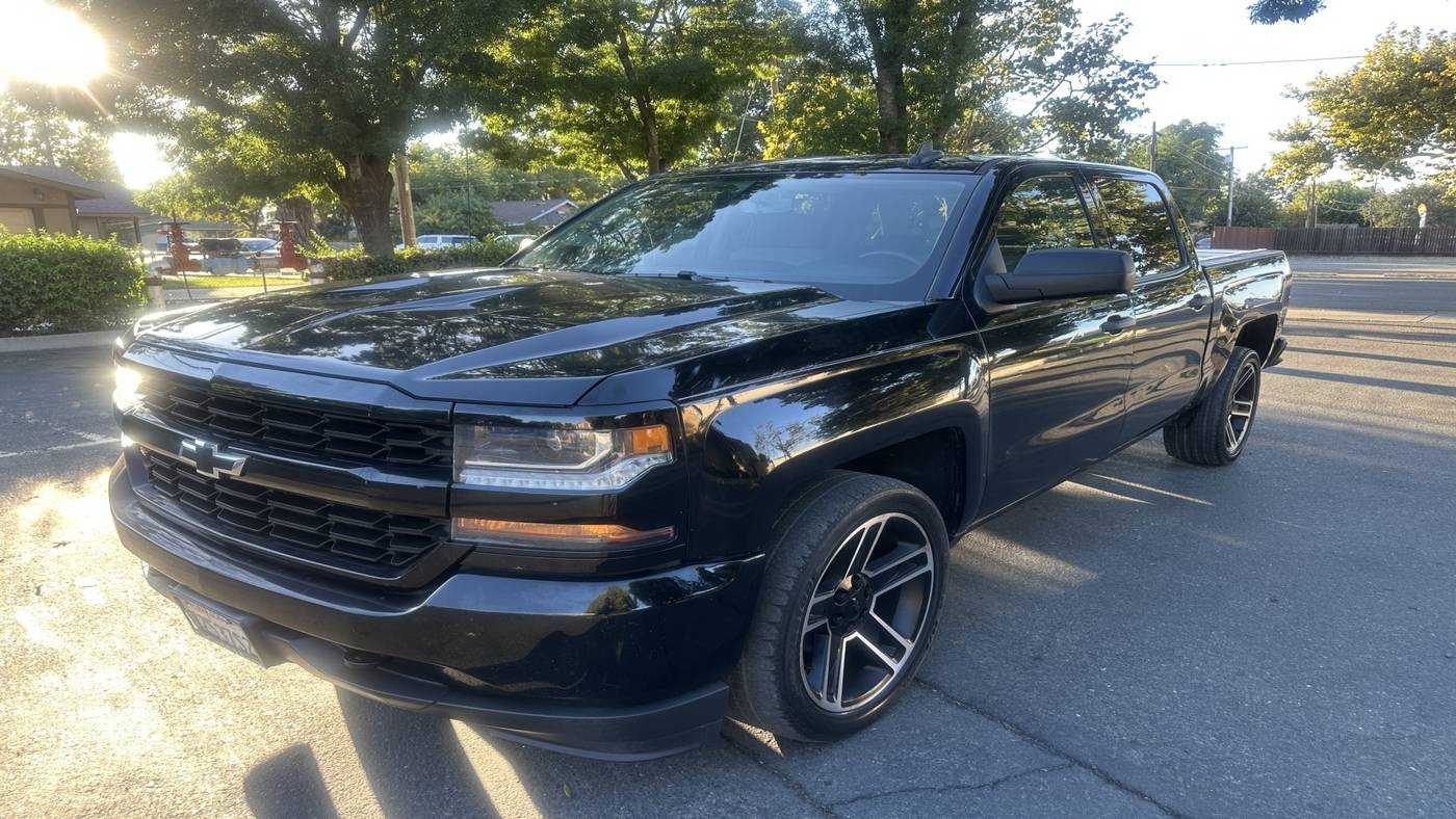 2018 Chevrolet Silverado 1500 Custom — Pickup Truck — 107,805 mi — Patterson, CA