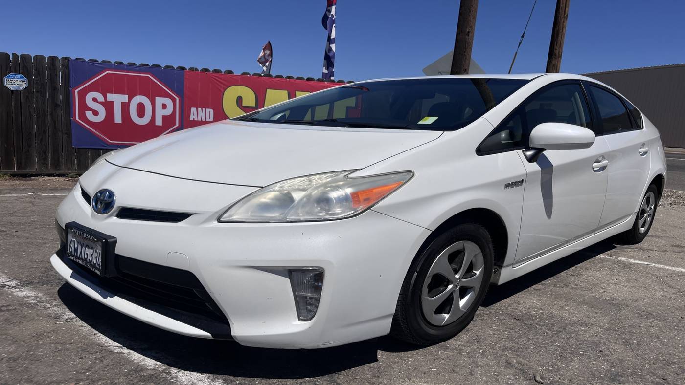 2012 Toyota Prius Five — Sedan — 134,945 mi — Patterson, CA