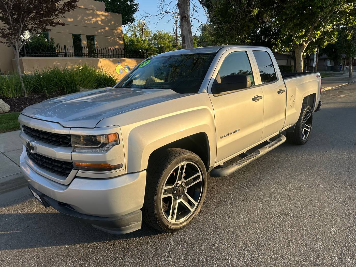2017 Chevrolet Silverado 1500 Custom — Pickup Truck — 89,216 mi — Patterson, CA