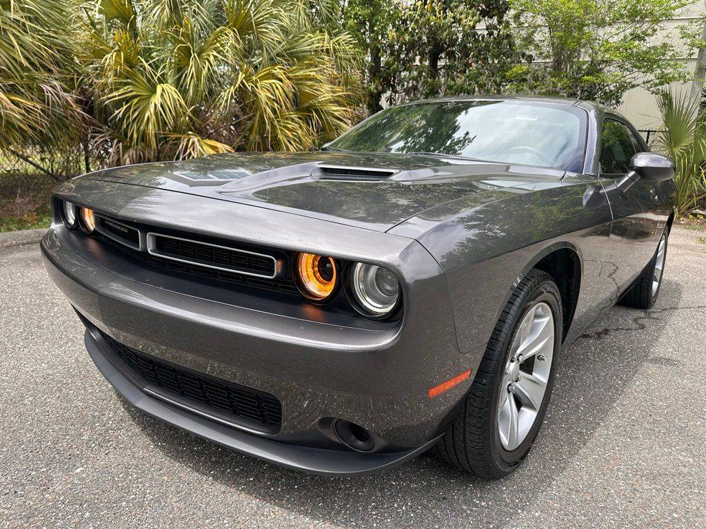 2022 Dodge Challenger SXT