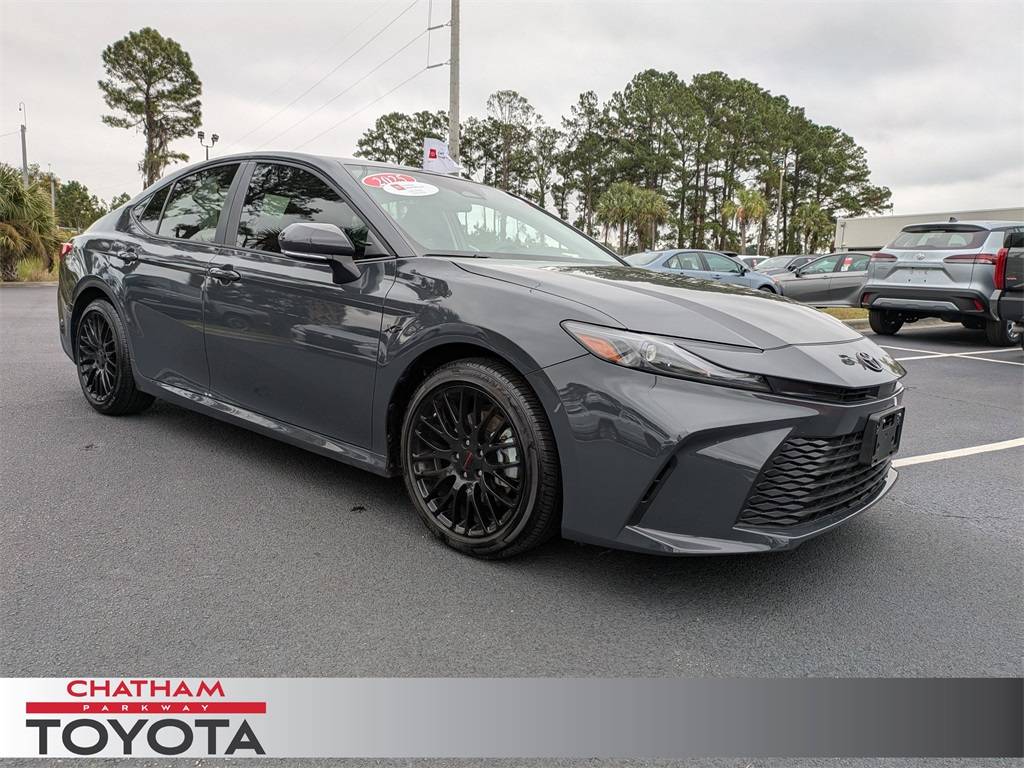 2025 Toyota Camry Hybrid SE — Sedan — 8,519 mi — Savannah, GA