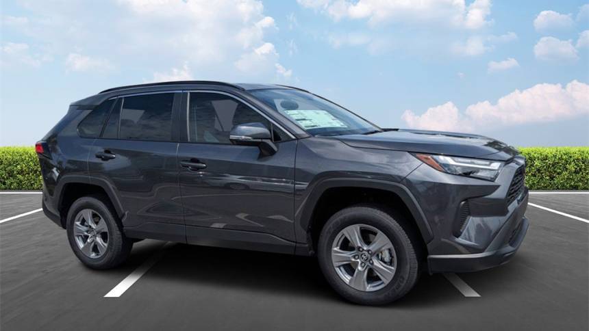 2025 Toyota RAV4 XLE — SUV — 9,680 mi — Savannah, GA