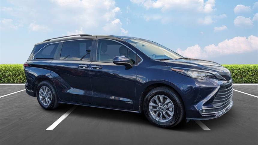 2021 Toyota Sienna XLE — Minivan — 78,296 mi — Savannah, GA