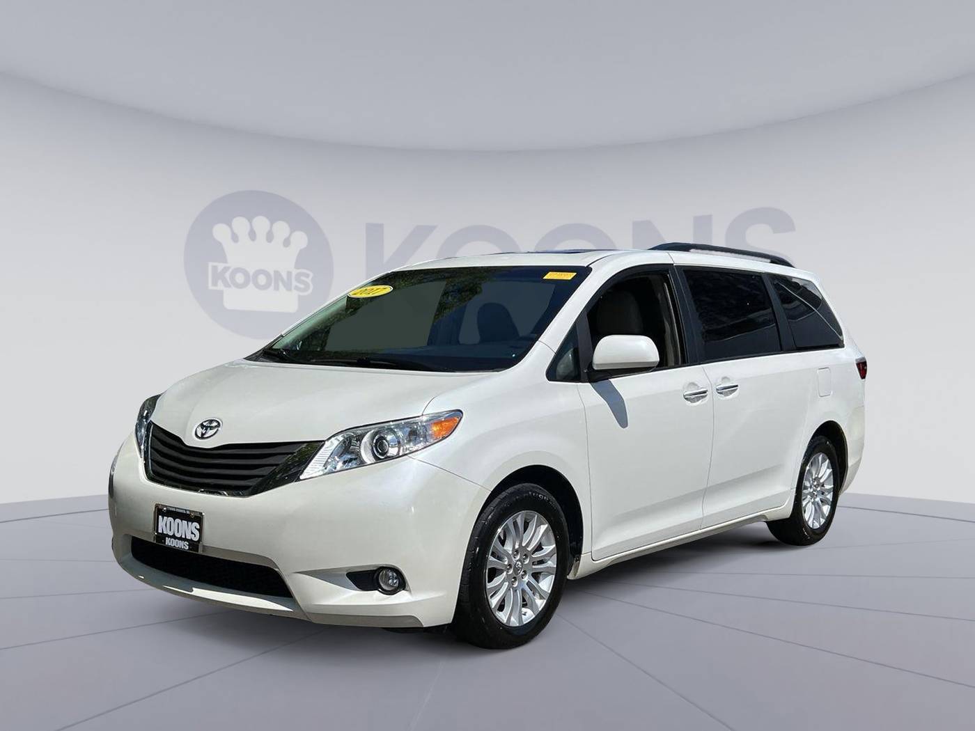 2017 Toyota Sienna XLE — Minivan — 111,569 mi — Vienna, VA