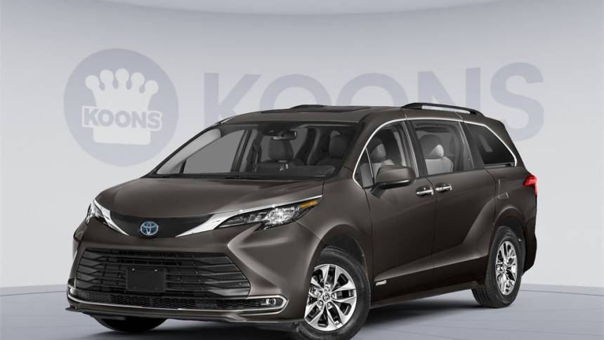 2024 Toyota Sienna XLE — Minivan — 16,516 mi — Vienna, VA