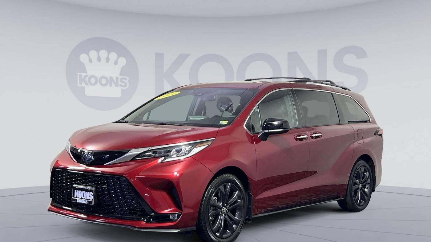 2022 Toyota Sienna XSE — Minivan — 40,671 mi — Vienna, VA
