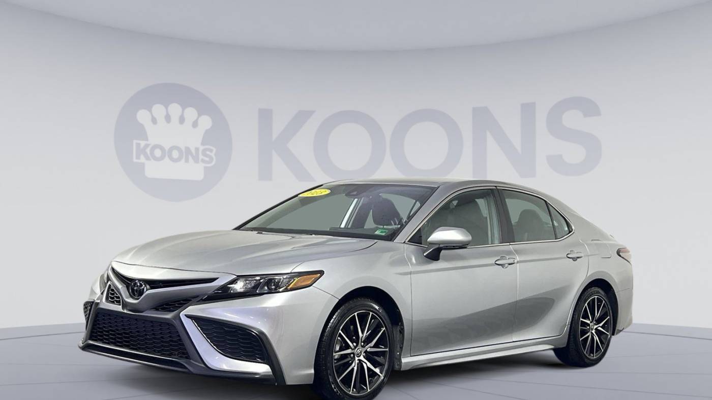 2023 Toyota Camry SE — Sedan — 57,965 mi — Vienna, VA