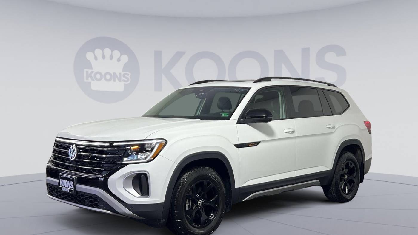 2024 Volkswagen Atlas Peak Edition SE with Technology — SUV — 4,808 mi — Vienna, VA