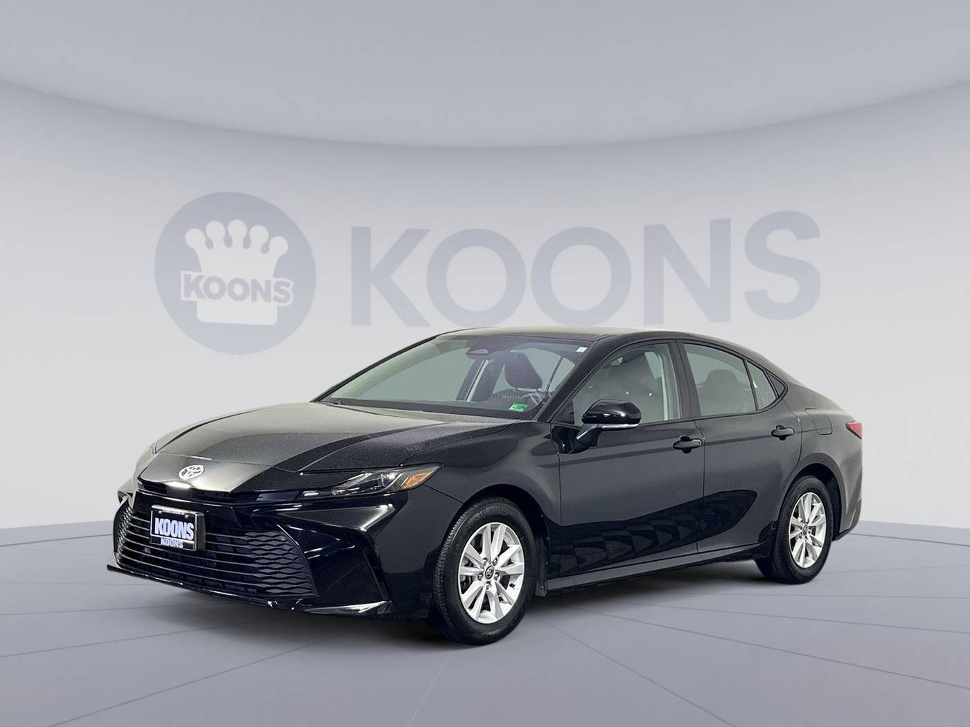 2025 Toyota Camry LE — Sedan — 15,561 mi — Vienna, VA