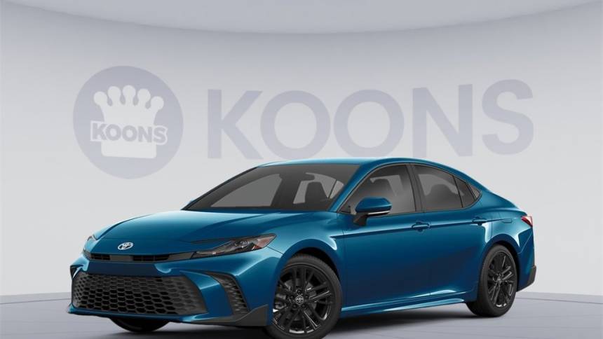 2025 Toyota Camry Hybrid LE — Sedan — 9,734 mi — Vienna, VA