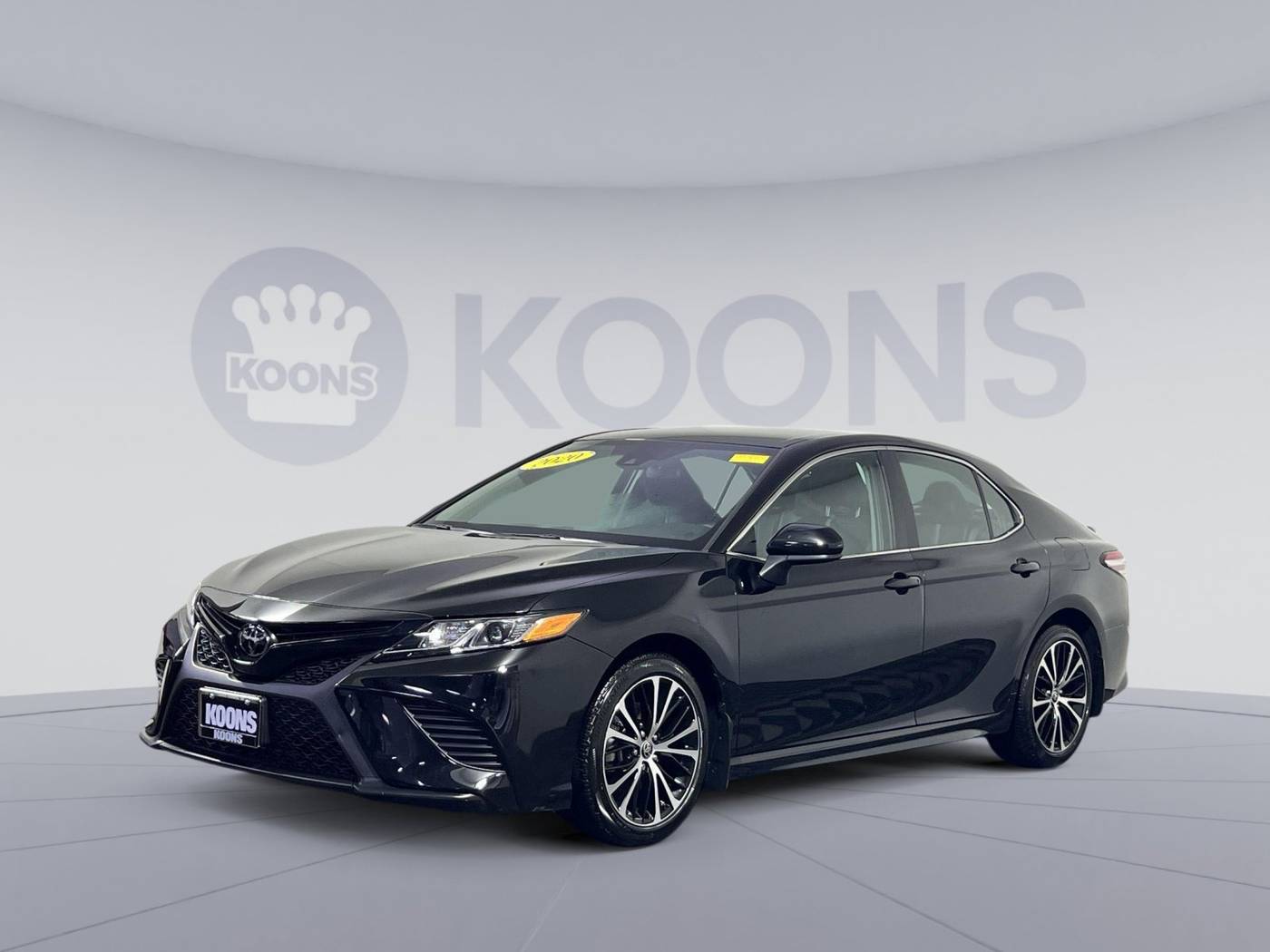 2020 Toyota Camry SE — Sedan — 43,982 mi — Vienna, VA